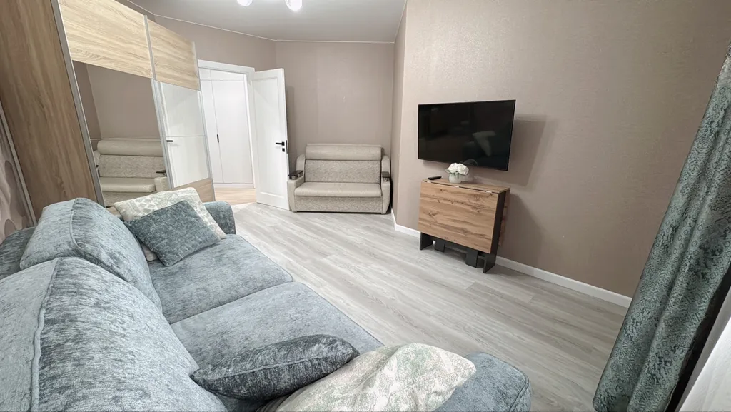 Квартира Квартира Для большой семьи, двухкомнатная, с видом на бассейн и море — Адлер