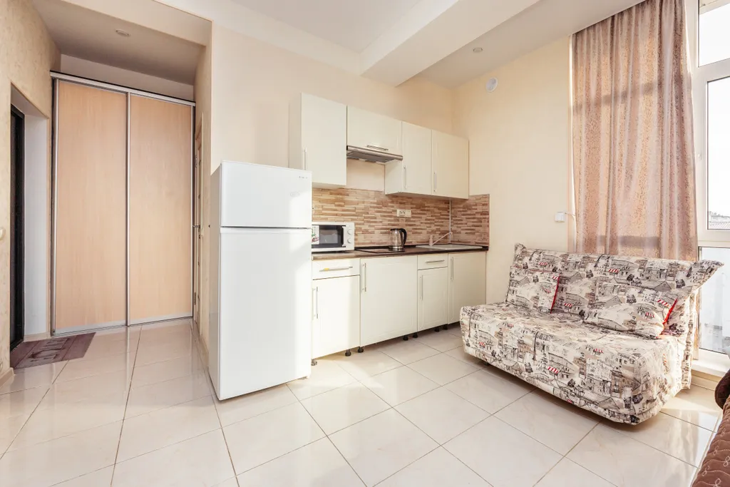 Уютная квaртиpа в Сириусе с пpeкрacным видoм на зeлeнь