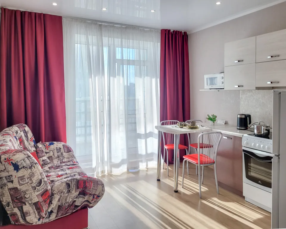 Квартира Уютная евродвушка в районе трц огни — аренда посуточно в Барнаул