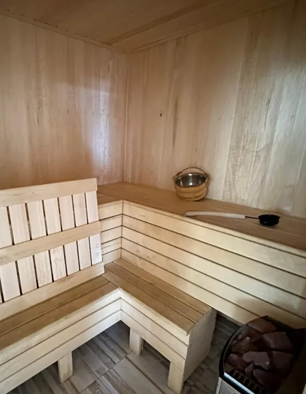 8-комнатный Дом