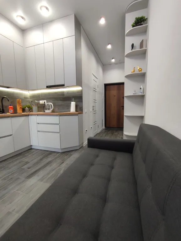 Квартира-студия у моря с видом на горы