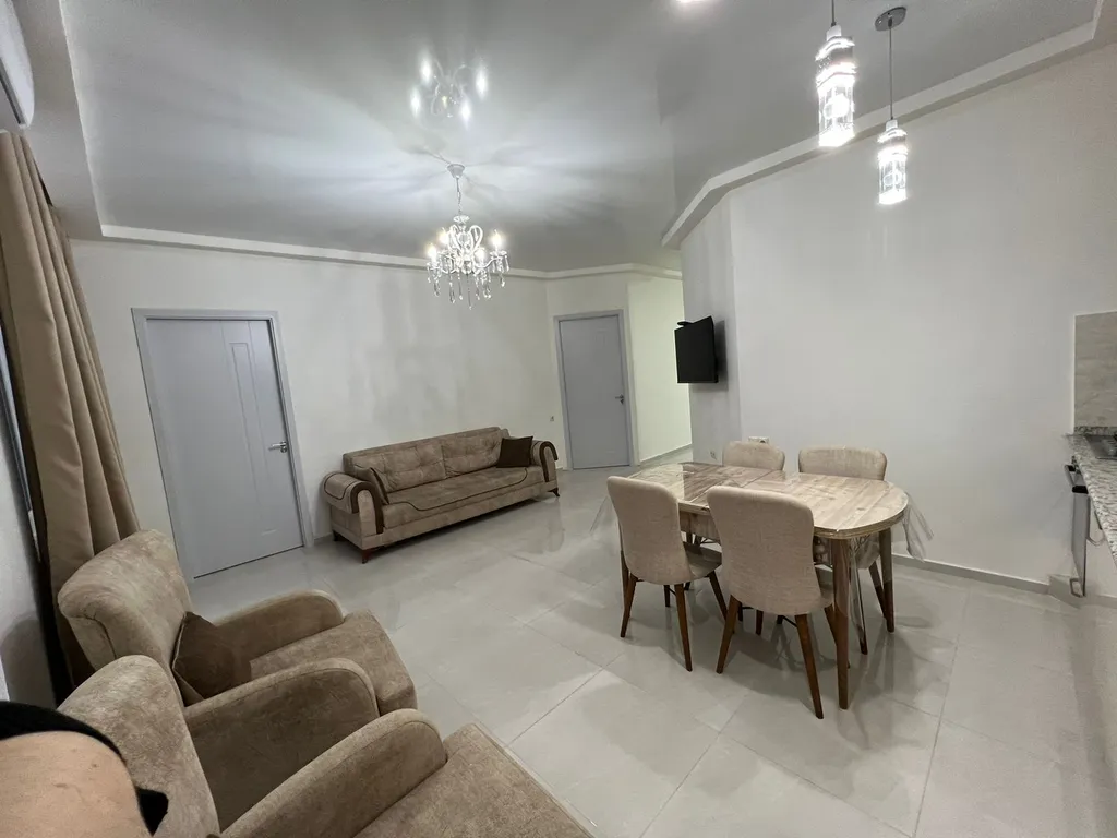 Квартира 2-комнатная Квартира — Батуми