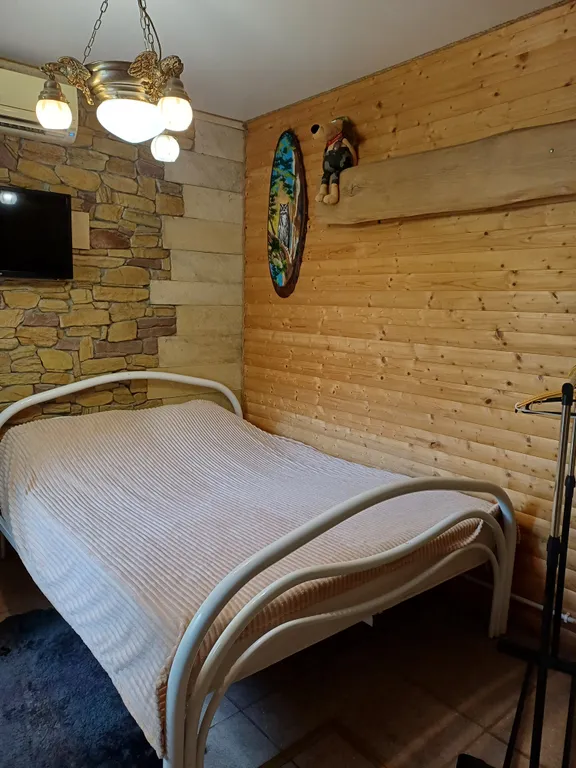 Домик с бассейном