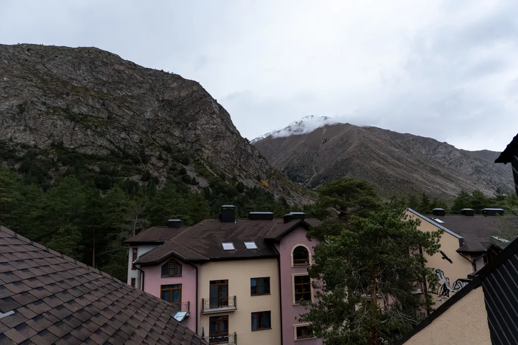 Яркая квартира в ЖК Горная сказка