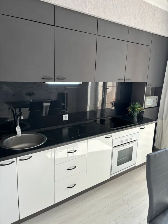 Двухкомнатная квартира у Нахимовского училища