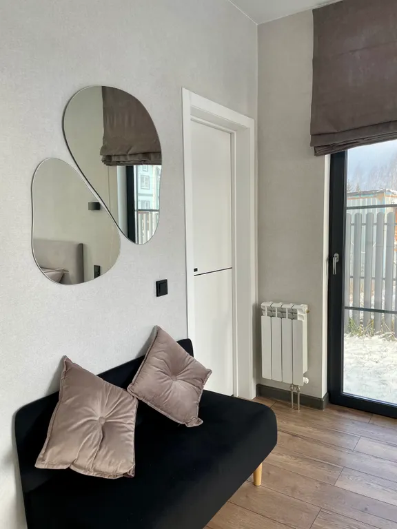 Современный дом рядом с комплексом Сорочаны