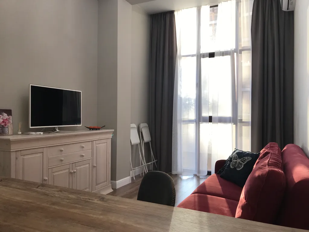 Квартира Апартаменты с отдельной спальней в центре — Сочи