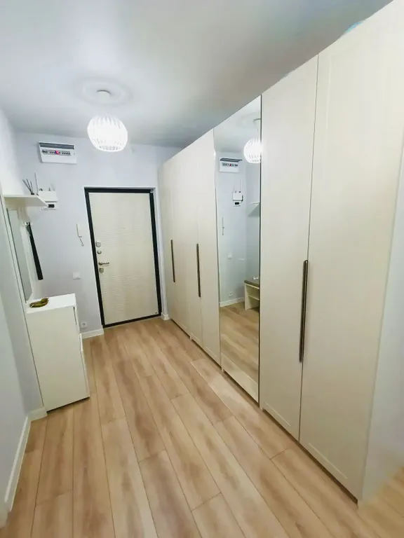 Абсолютно новая просторная евротрешка с двумя лоджиями