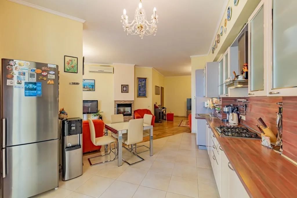 3х-комнатная квартира с видом на море