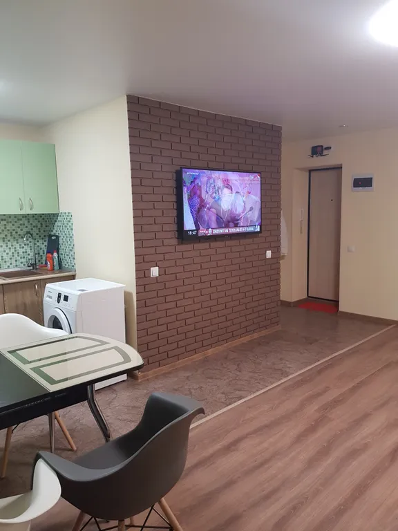 Уютная квартира в центре города с домашним интерьером — аренда посуточно в Кировск