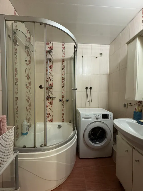 Красивая комфортная 3-комнатная квартира в Кировском районе