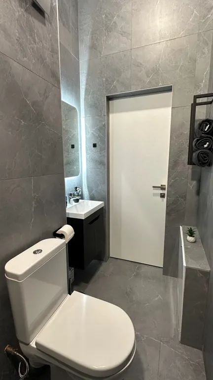 Барнхаус с бассейном и видом на реку