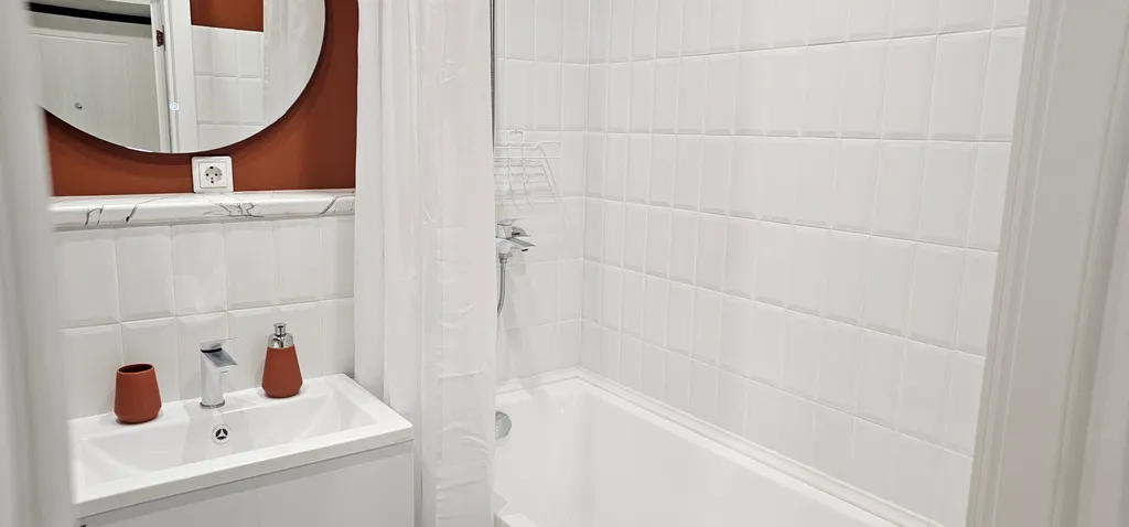 Студия с видом на лес