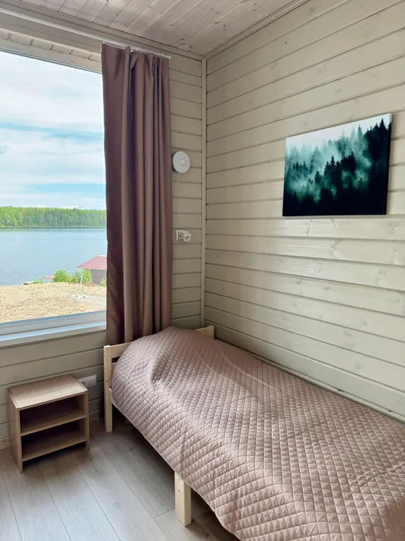 Коттедж Онежская Горка на берегу озера