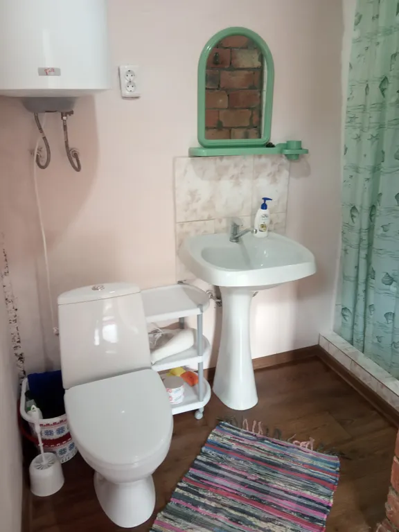 Домик у подножья заповедника КараДаг