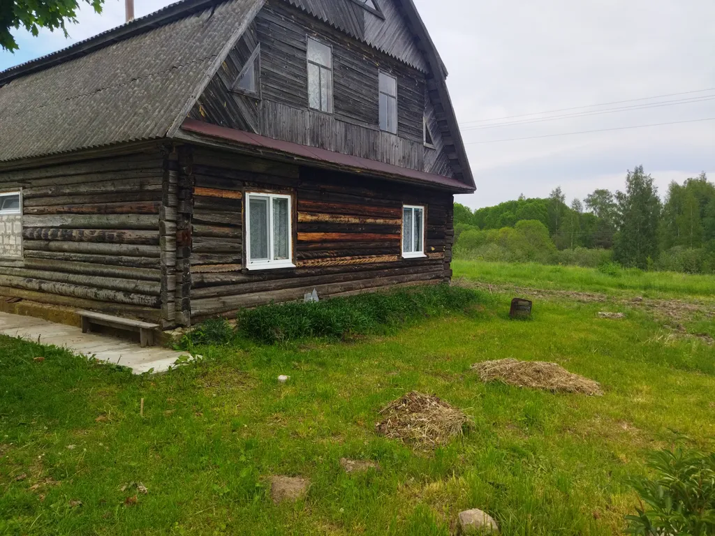 Хуторок у озера