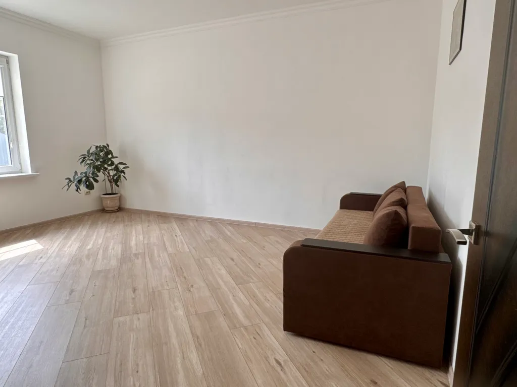 Уютный дом в черте города