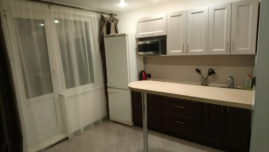 У Гринвича, в шаге от цирка, я свободна сейчас