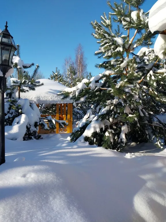 Комфортабельный 2-х этажный коттедж на 1 линии о. Селигер