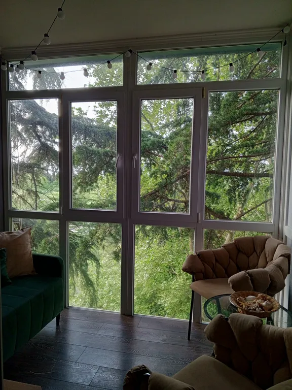 Квартира Шикарная двушка с панорамным балконом! — аренда посуточно в Небуг