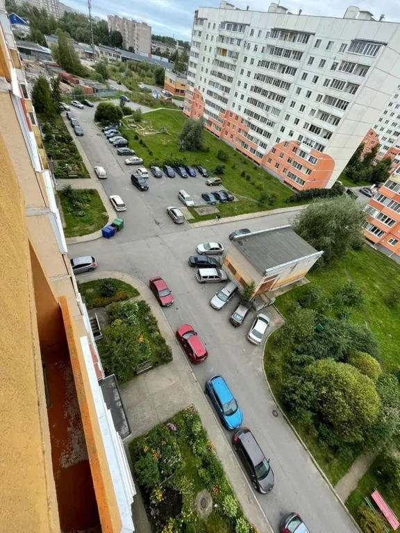 Квартира рядом с Парком Луговой и прудом с уточками