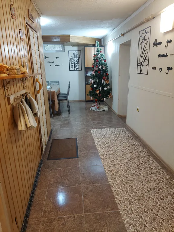 Коттедж Марианна с бильярдом, теннисом, сауной и бассейном