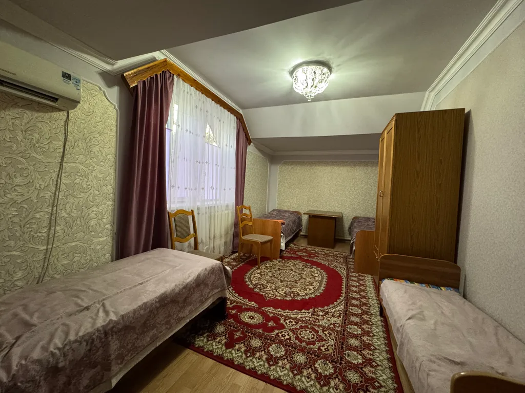 Коттедж с бассейном