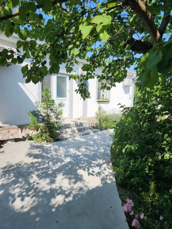 Семейный 3-х комнатный номер в тихом районе