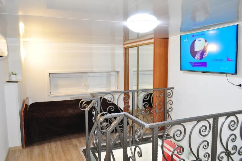 Двухуровневая квартира с двумя комнатами