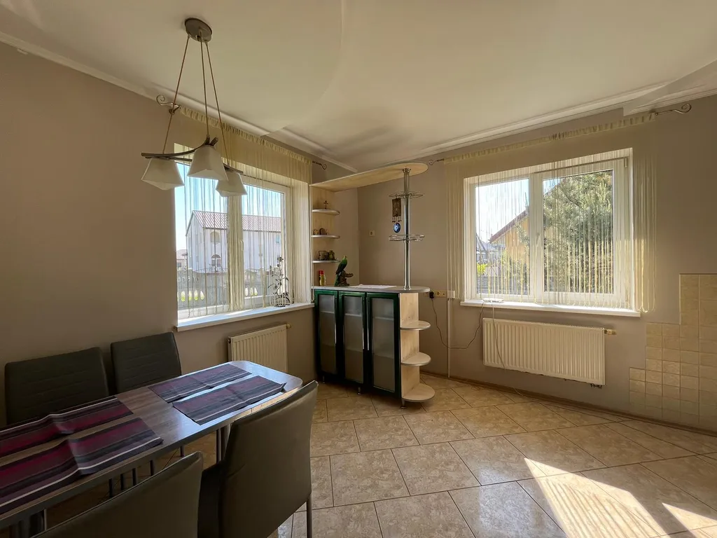 Уютный дом в спокойном районе для проживания и отдыха