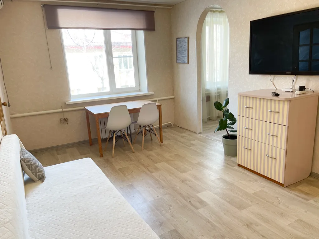 Просторная теплая двухкомнатная квартира