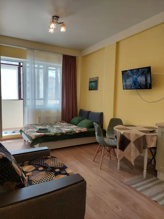 Квартира Уютная студия в ЖК Новое Бисерово 2 — аренда посуточно в Бисерово