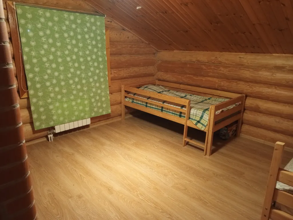 Уютный, бревенчатый дом