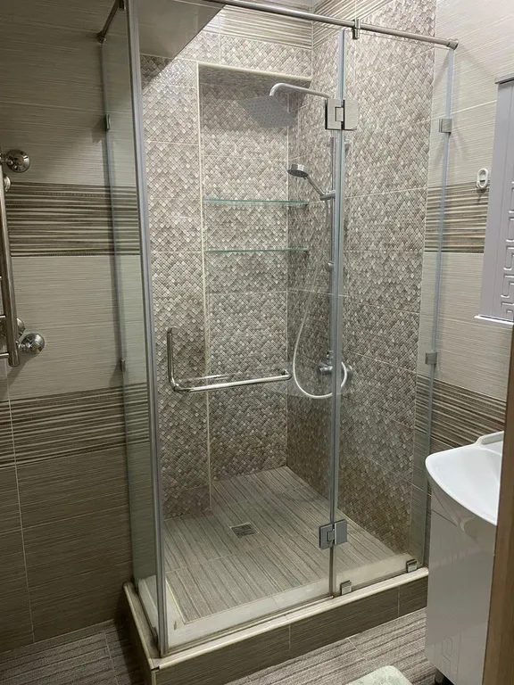 Квартира Двухкомнатная квартира возле аэропорта — Алматы