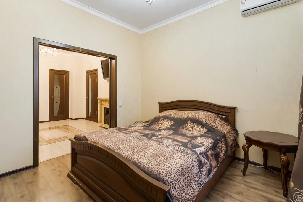 Просторная квартира в районе Шолохова, 10 минут от центра