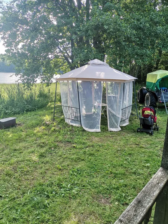 Коттедж Уютный Домик Пряник на берегу озера рядом с лесом — Сланцы