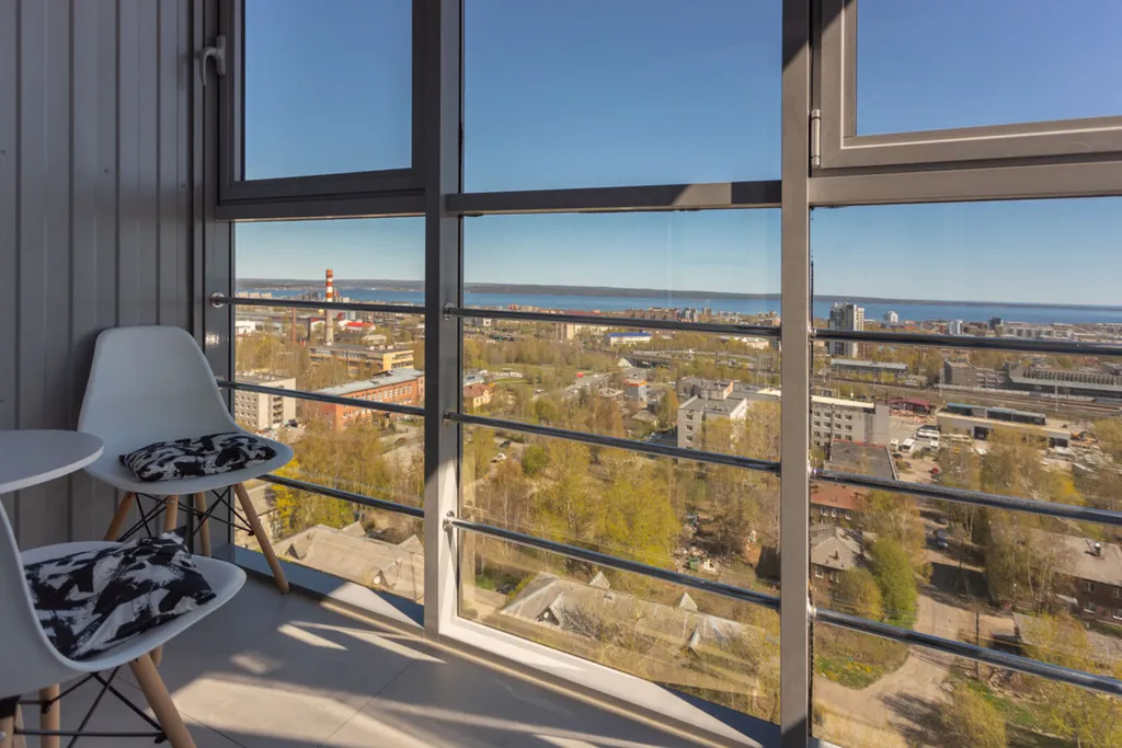 Апартаменты с видом на город и Онежское озеро в  центре