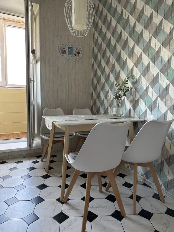 Квартира 2-комнатная Квартира — Тельмана