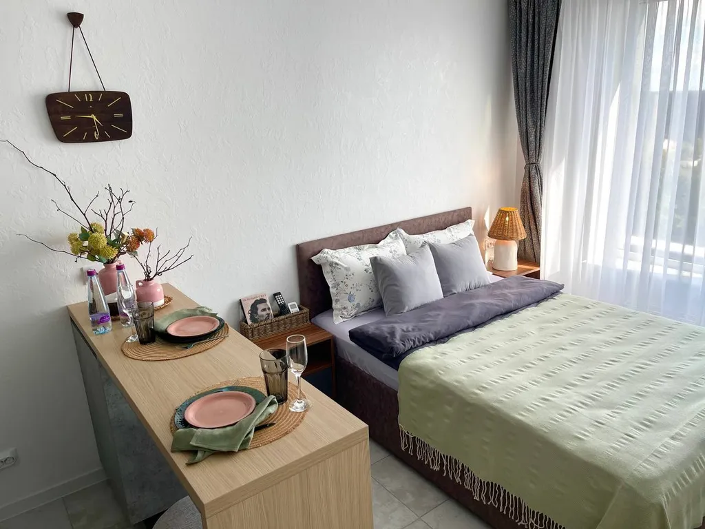 Квартира Стильная студия в центре города рядом с областной больницей — аренда посуточно в Смоленск