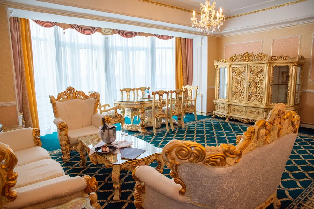 Президентский люкс 2х комнатный номер с видом на море и балконом