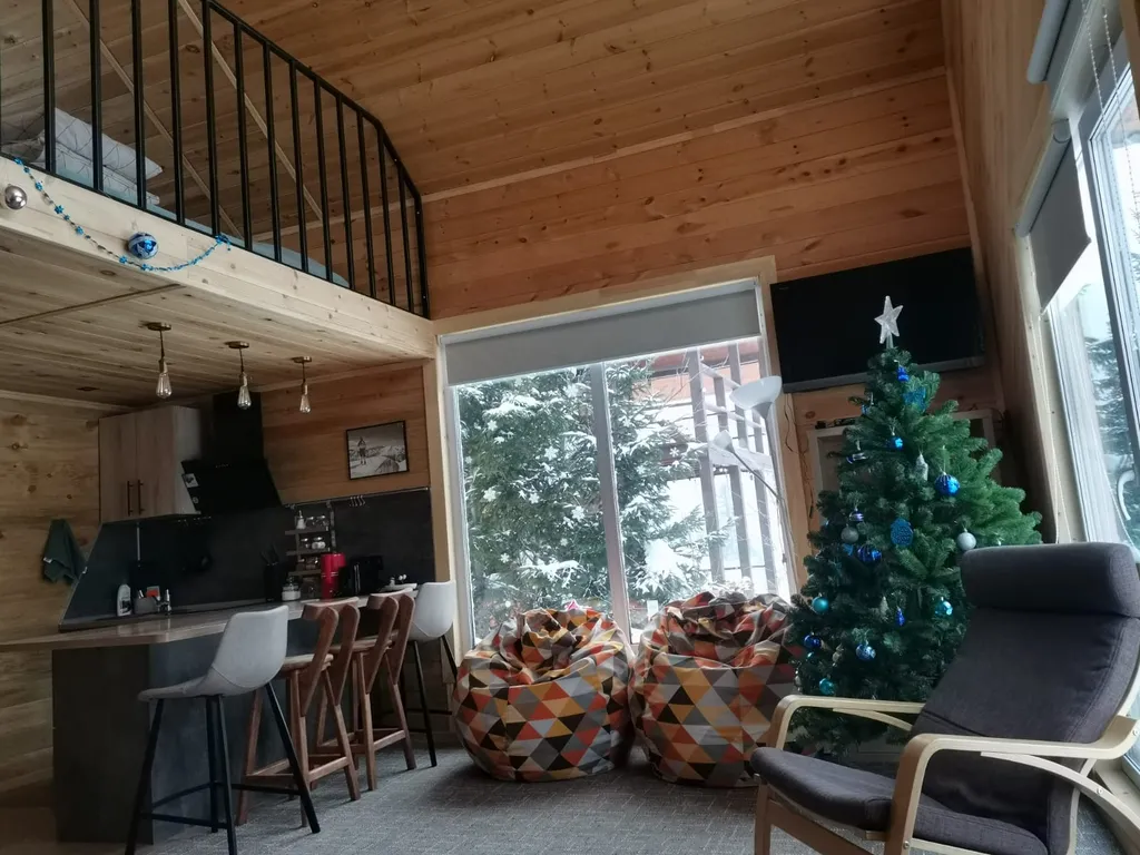 Коттедж Уютный дом с видом на горы — Шерегеш