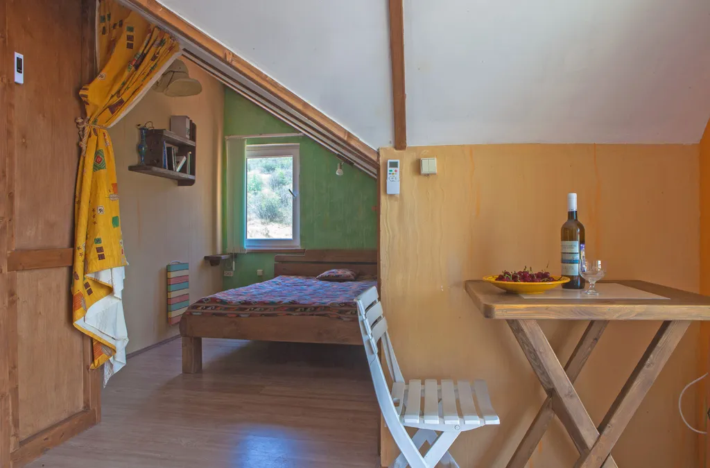 Мансарда с балконом, вид на Карадаг