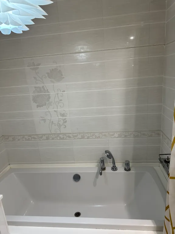 Квартира Апартаменты возле аэропорта — Алматы