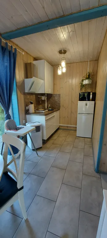 Номер на первом этаже в двухэтажном доме