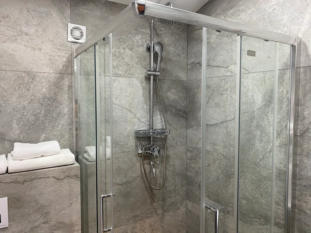 Двухуровневые апартаменты 2