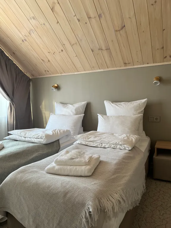 Дом в современном стиле с видом на горы