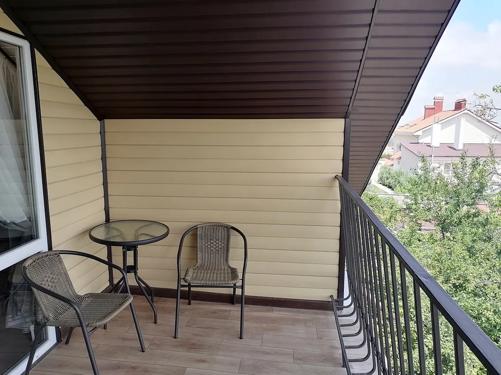 Квартира Квартира Студия - мансарда в тихом центре — Севастополь