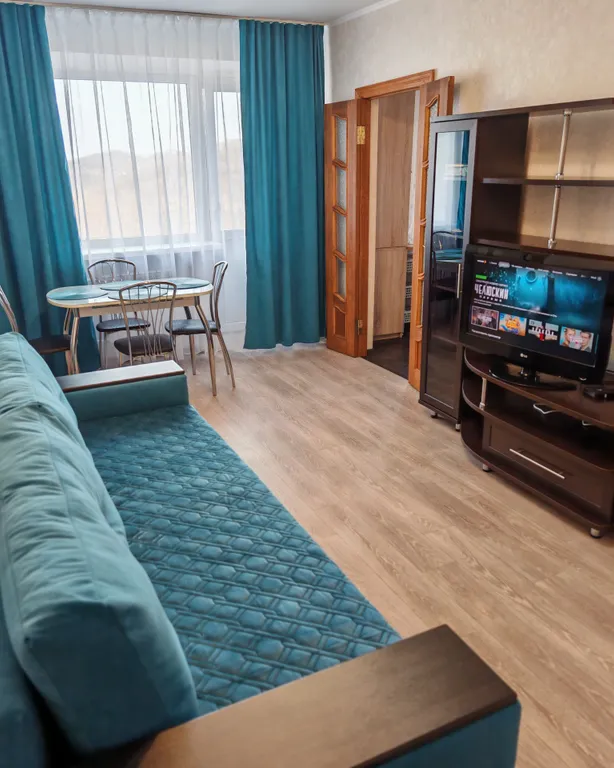 Двухкомнатная квартира с удобным расположением 5 минут до моря