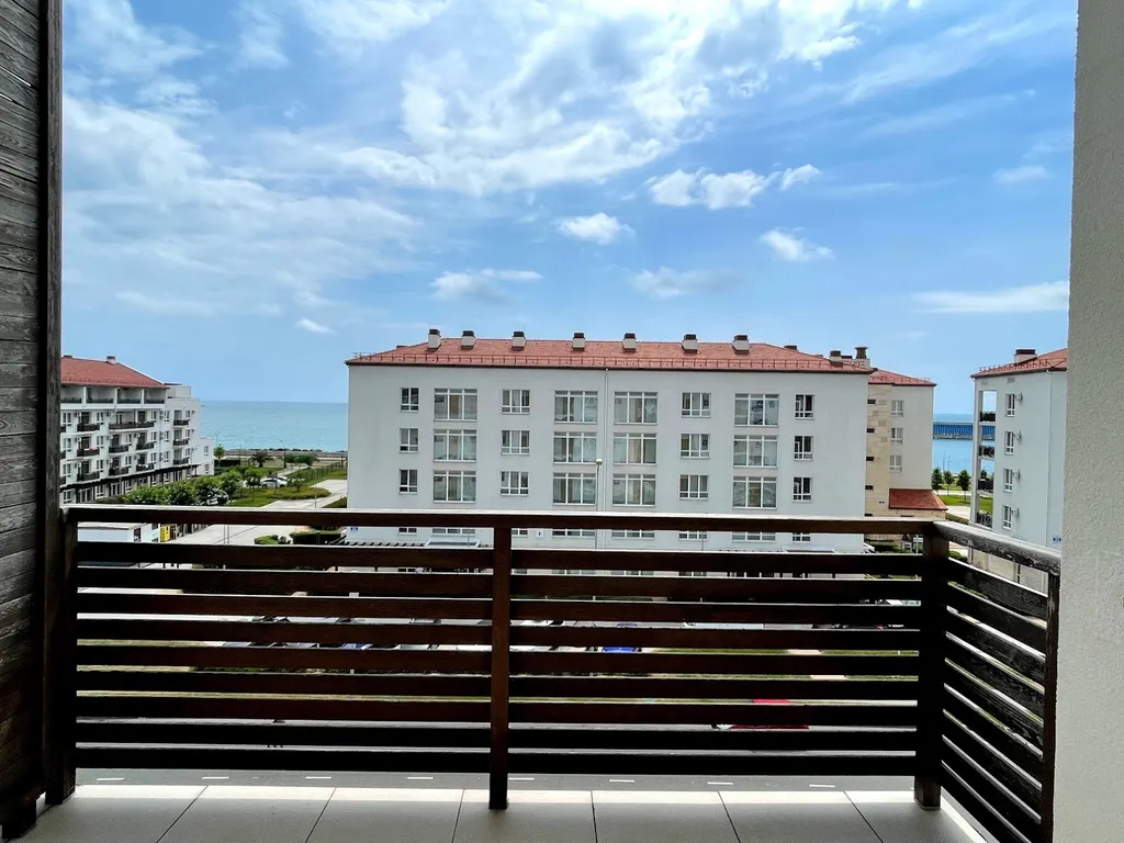 Двухкомнатный пентхаус с видом на море