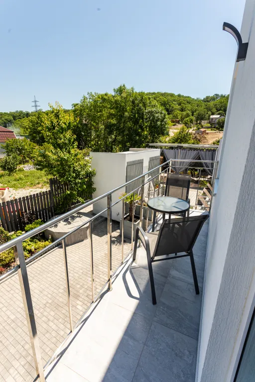 Дом для отдыха с бассейном и банным комплексом